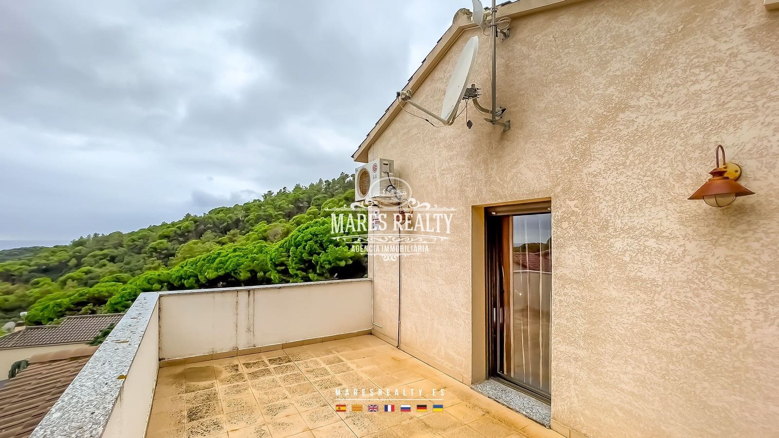 3 bedroom Villa for sale in Lloret de Mar with pool garage - € 475,000 (Ref: 8539523)