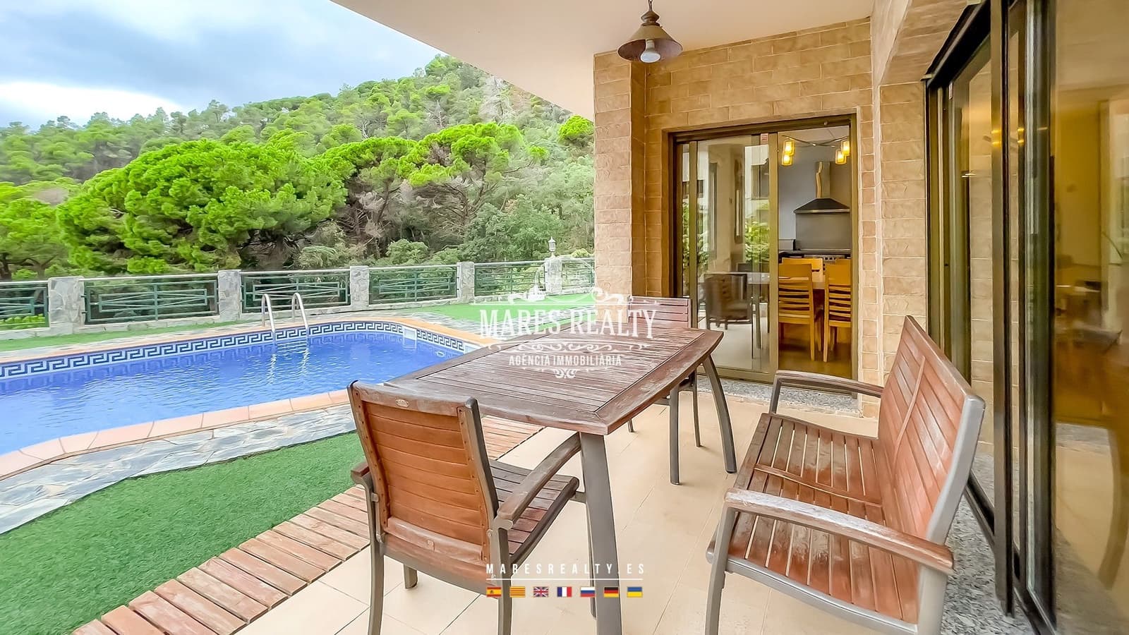 3 bedroom Villa for sale in Lloret de Mar with pool garage - € 475,000 (Ref: 8539523)
