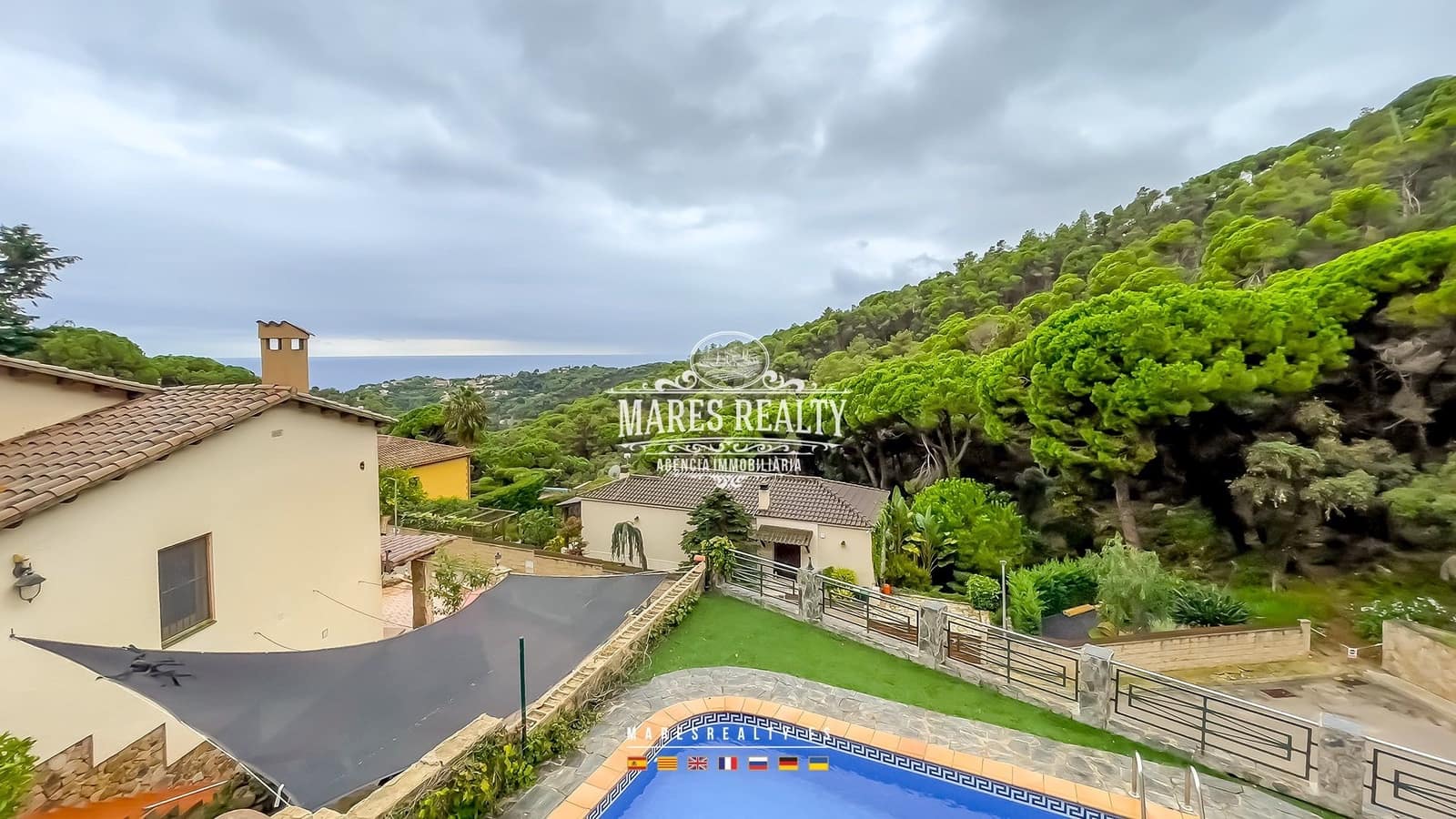 3 bedroom Villa for sale in Lloret de Mar with pool garage - € 475,000 (Ref: 8539523)