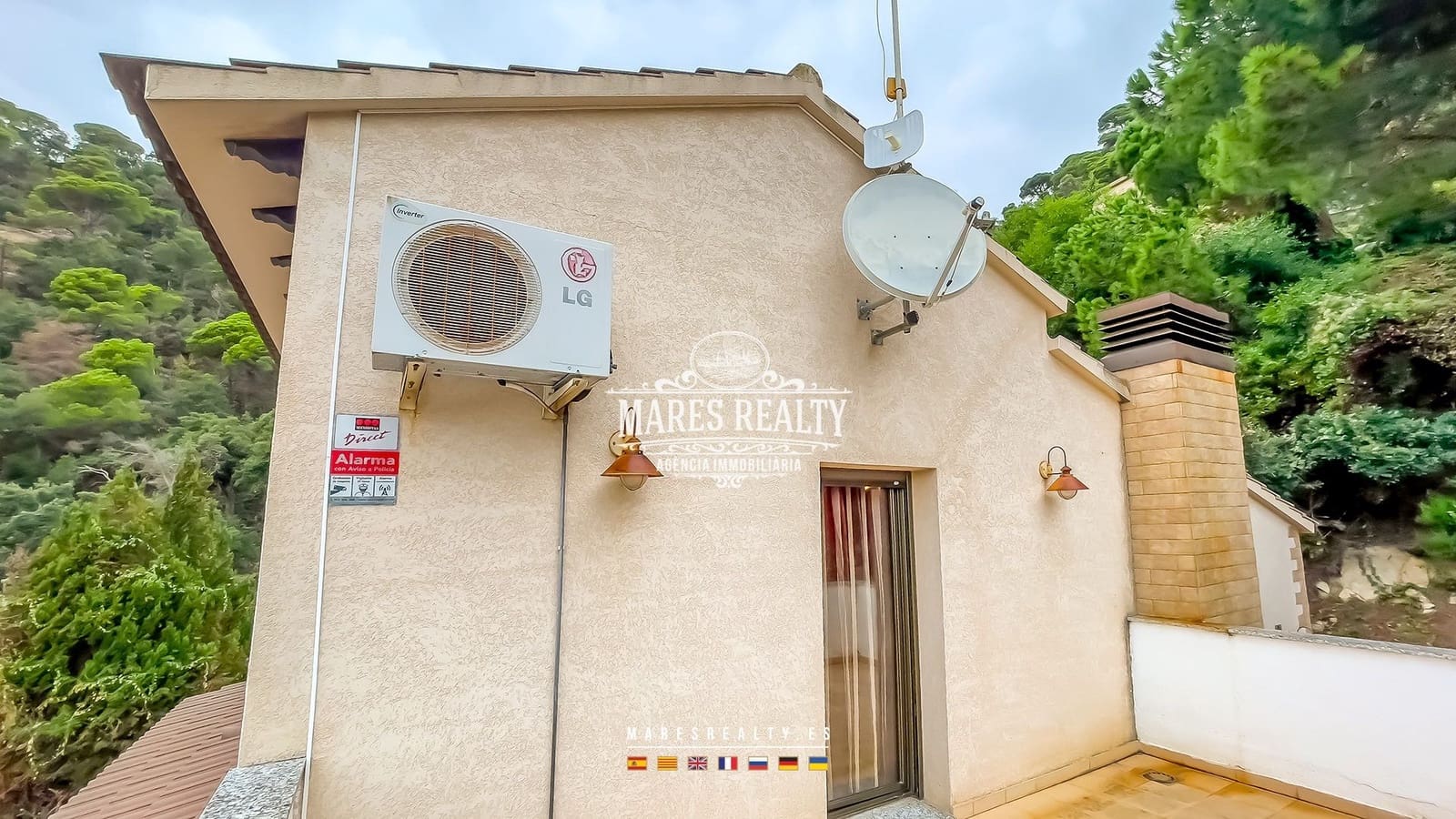 3 bedroom Villa for sale in Lloret de Mar with pool garage - € 475,000 (Ref: 8539523)