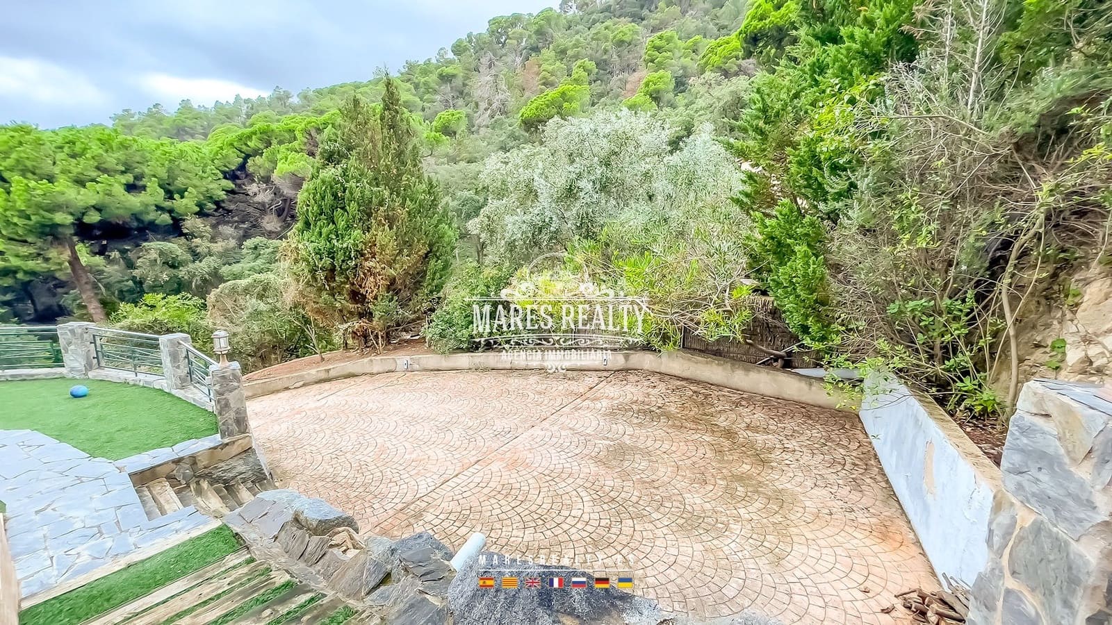 3 bedroom Villa for sale in Lloret de Mar with pool garage - € 475,000 (Ref: 8539523)