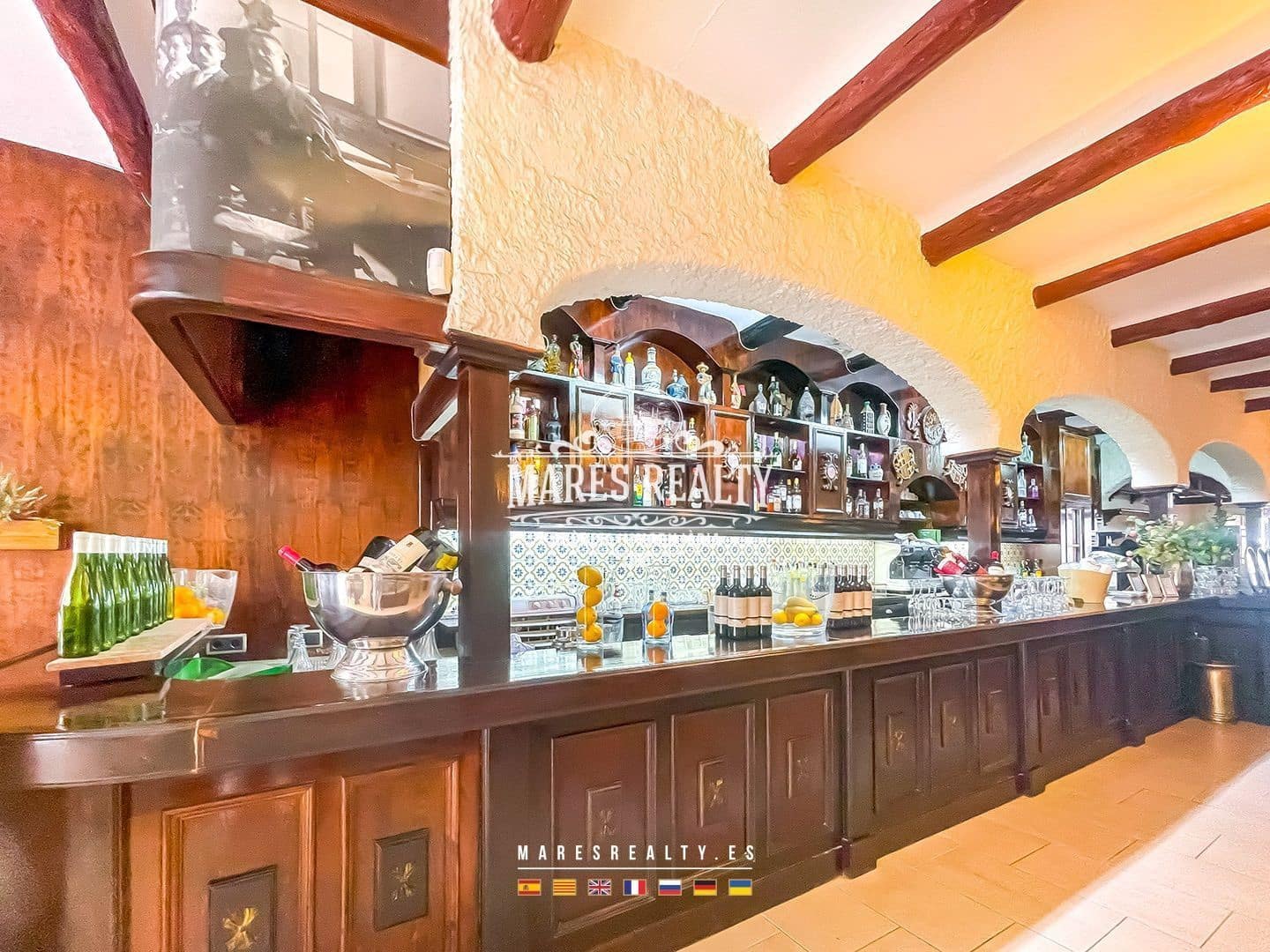 Commercial for sale in Calella - € 800,000 (Ref: 8541895)