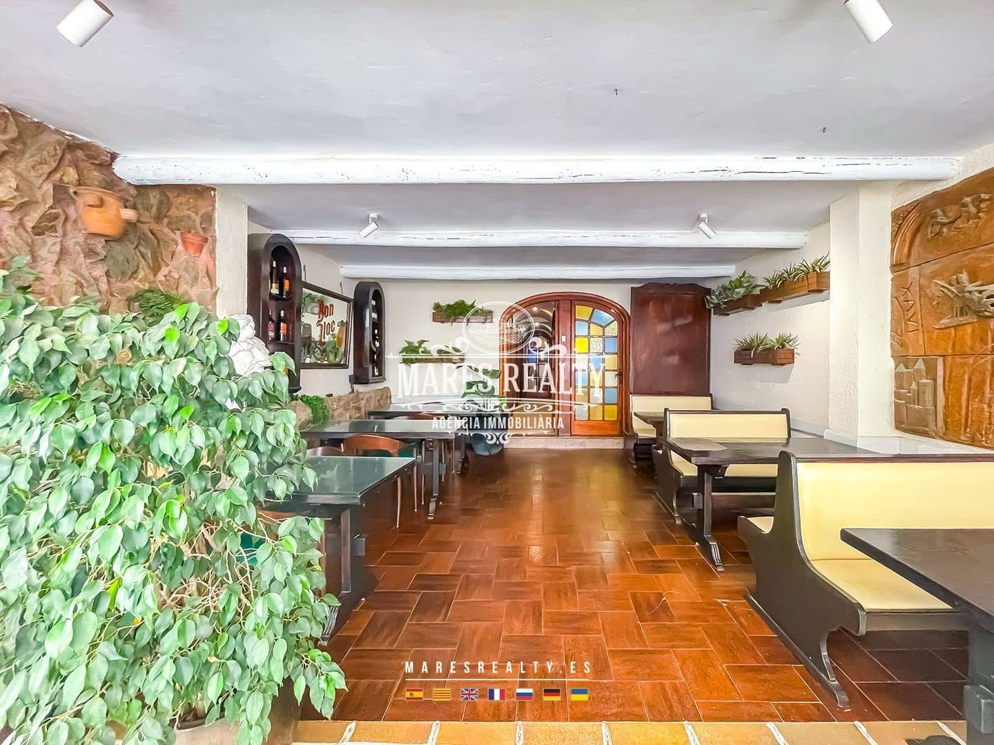 Commercial for sale in Calella - € 800,000 (Ref: 8541895)