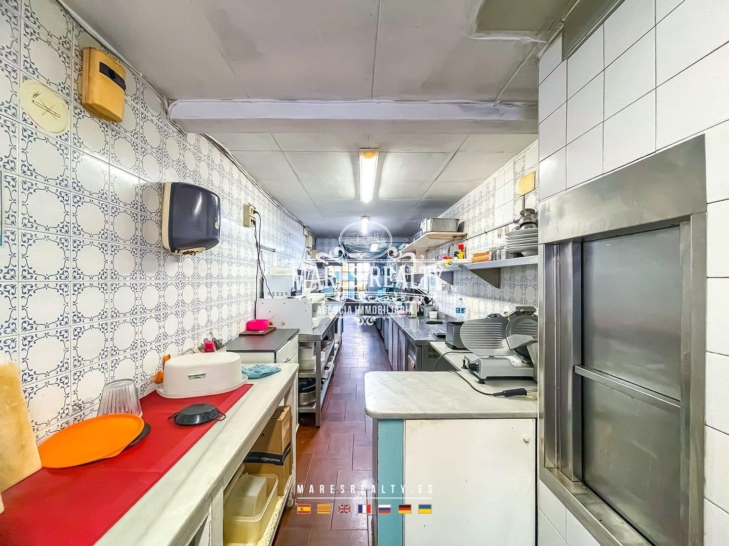 Commercial for sale in Calella - € 800,000 (Ref: 8541895)