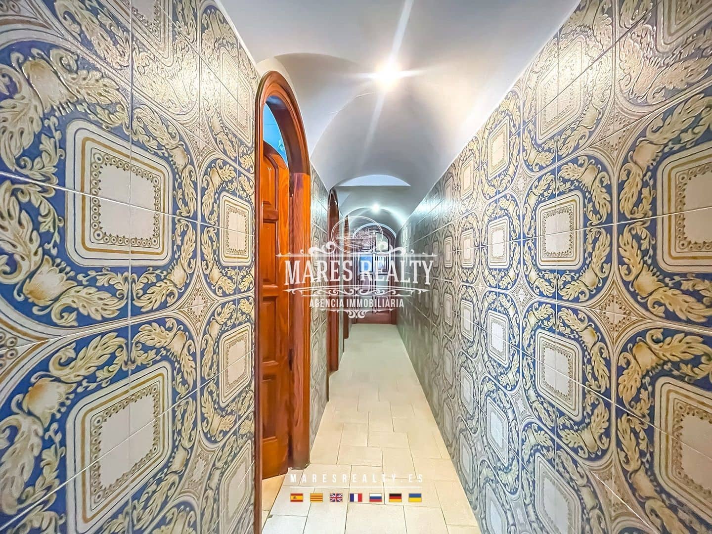 Commercial for sale in Calella - € 800,000 (Ref: 8541895)