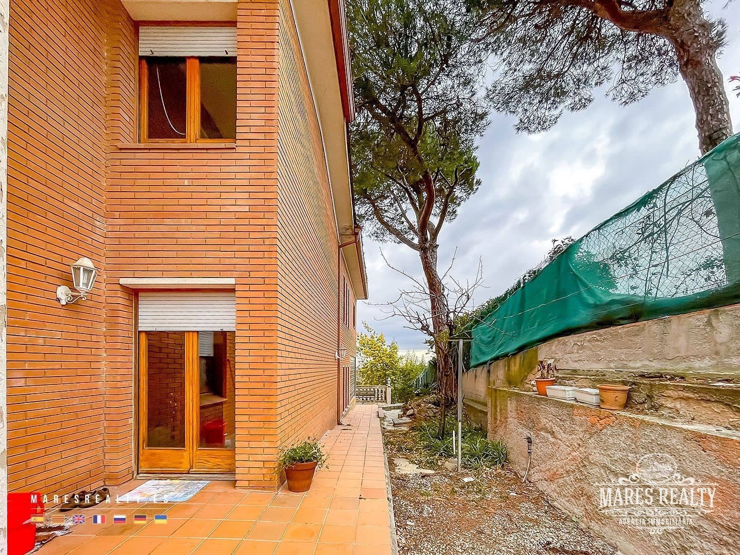 4 soverom Villa til salgs i Dosrius - € 365 000 (Ref: 8588127)