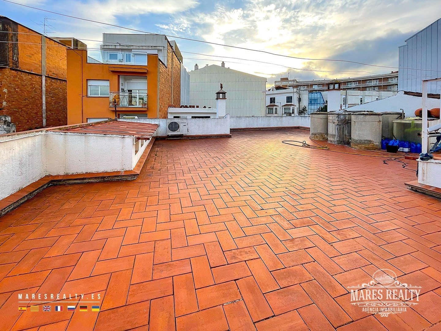 4 soveværelse Erhverv til salg i Calella med garage - € 2.000.000 (Ref: 8588132)