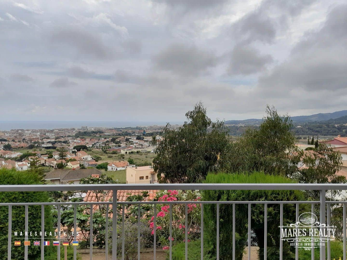 5 soverom Villa til salgs i Pineda de Mar med garasje - € 424 000 (Ref: 8591599)