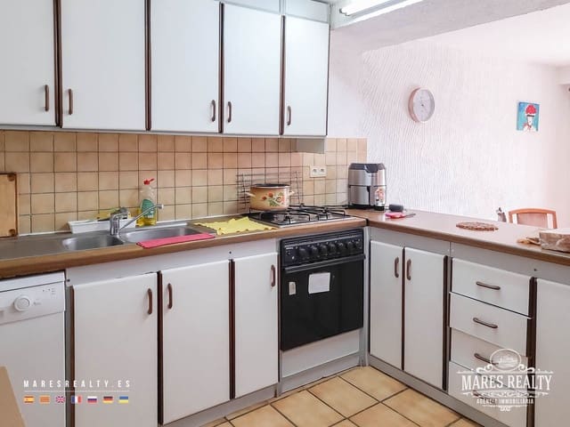 5 soverom Villa til salgs i Pineda de Mar med garasje - € 424 000 (Ref: 8591599)