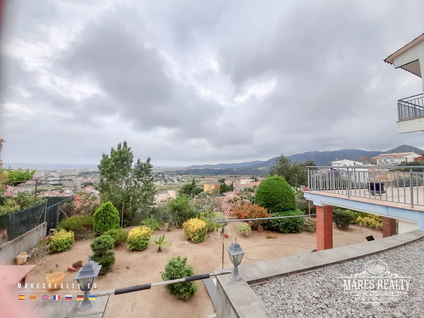 5 soverom Villa til salgs i Pineda de Mar med garasje - € 424 000 (Ref: 8591599)