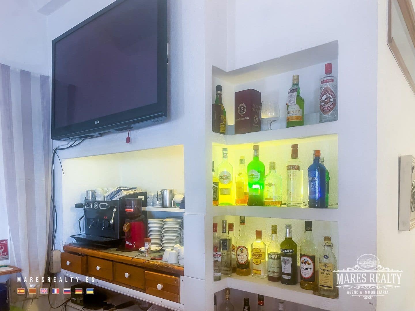 Kommersiell til salgs i Malgrat de Mar med svømmebasseng - € 650 000 (Ref: 8597083)