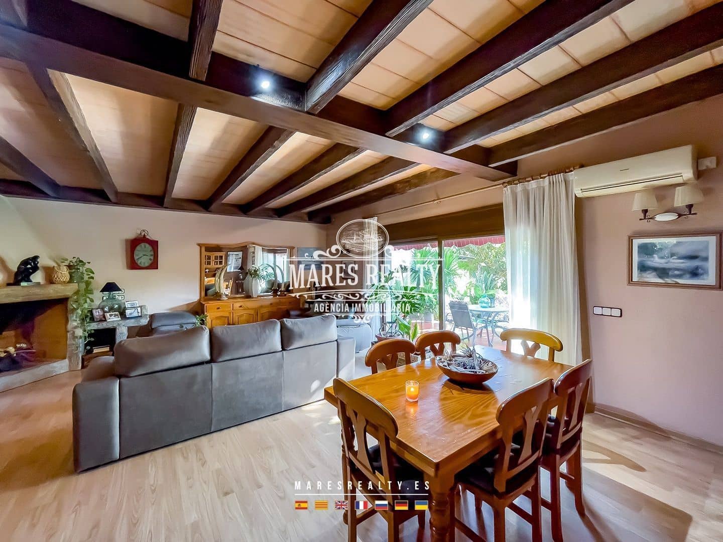 3 soveværelse Semi-Rækkehus til salg i Palafolls med swimmingpool garage - € 426.000 (Ref: 8599208)