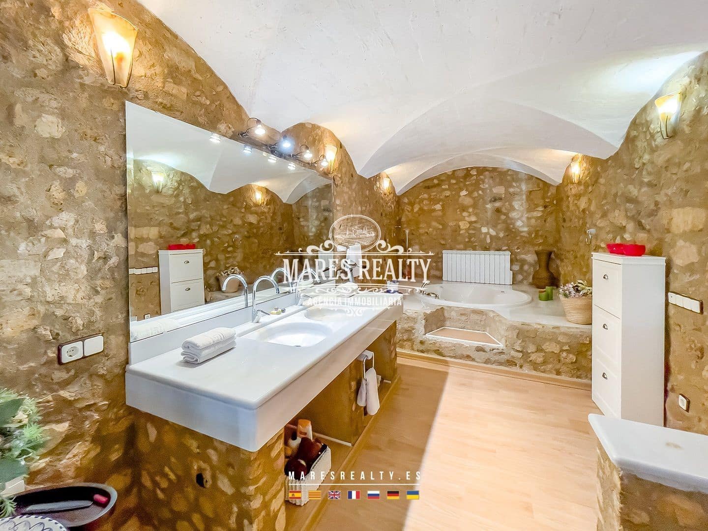 3 sypialnia Dom blizniak na sprzedaż w Palafolls z basenem garażem - 426 000 € (Ref: 8599208)