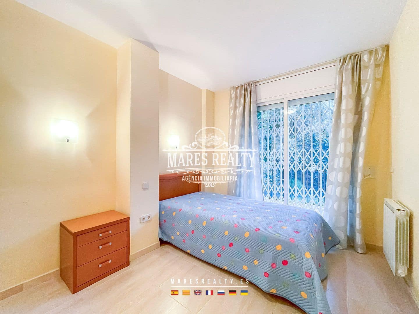 4 soveværelse Semi-Rækkehus til salg i Platja d'Aro med garage - € 550.000 (Ref: 8599211)