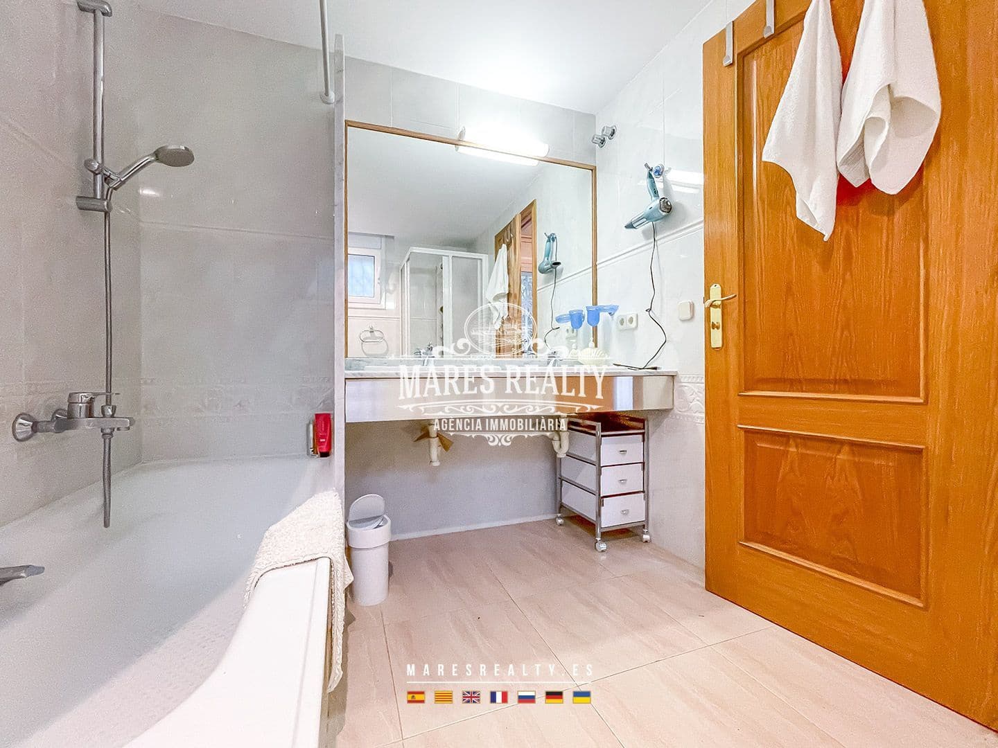 4 soveværelse Semi-Rækkehus til salg i Platja d'Aro med garage - € 550.000 (Ref: 8599211)