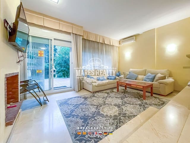 4 soverom Kjedet enebolig til salgs i Platja d'Aro, Castell-Platja d'Aro med garasje - € 550 000 (Ref: 8599211)