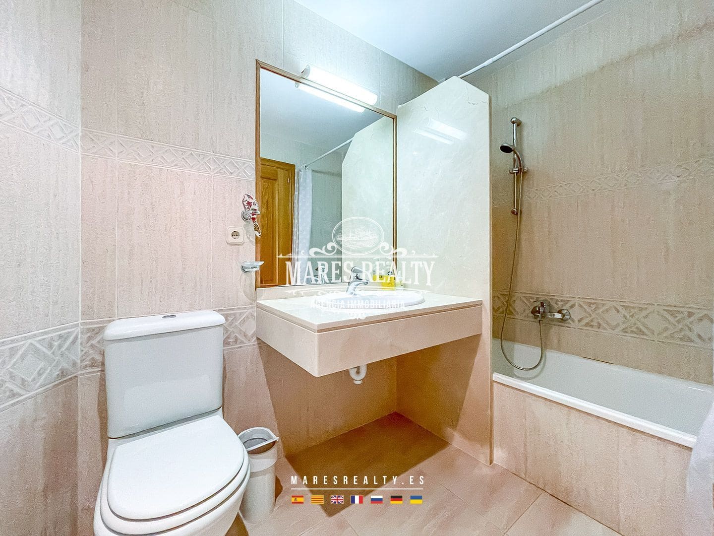 4 soveværelse Semi-Rækkehus til salg i Platja d'Aro med garage - € 550.000 (Ref: 8599211)