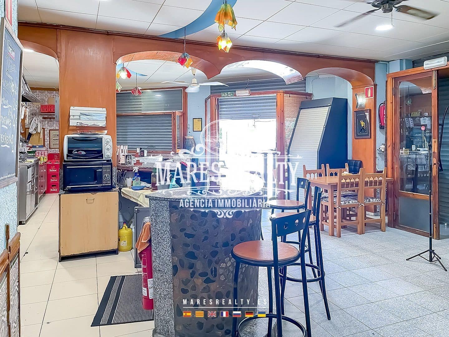 Commercial for sale in Pineda de Mar - € 230,000 (Ref: 8599215)