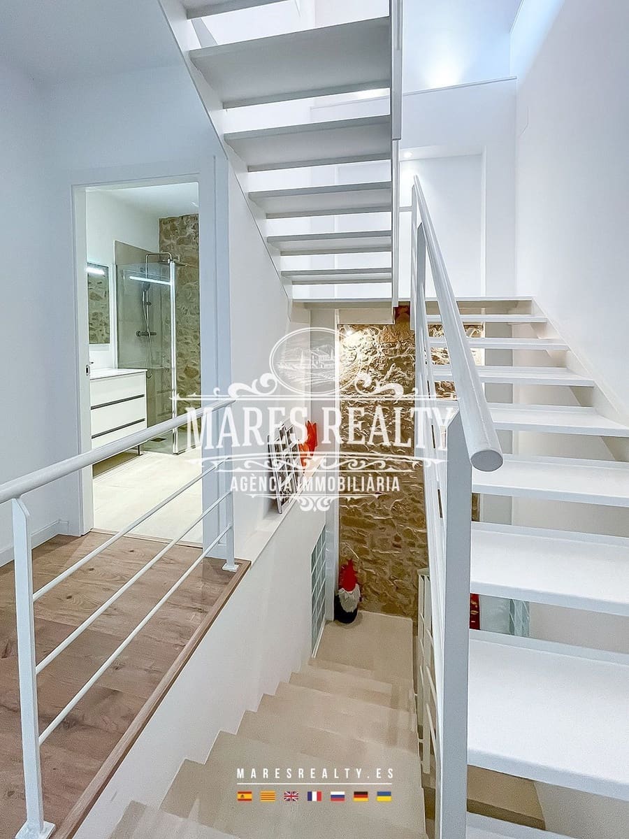 4 bedroom Villa for sale in Calella with garage - € 558,000 (Ref: 8599216)