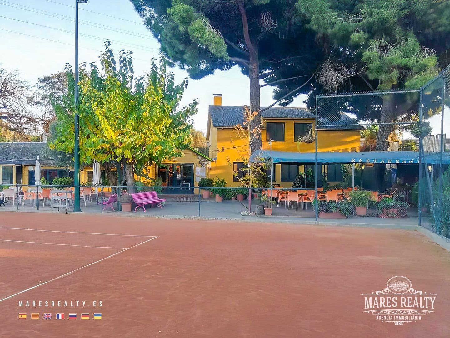 Erhverv til salg i Mataro med garage - € 850.000 (Ref: 8599223)