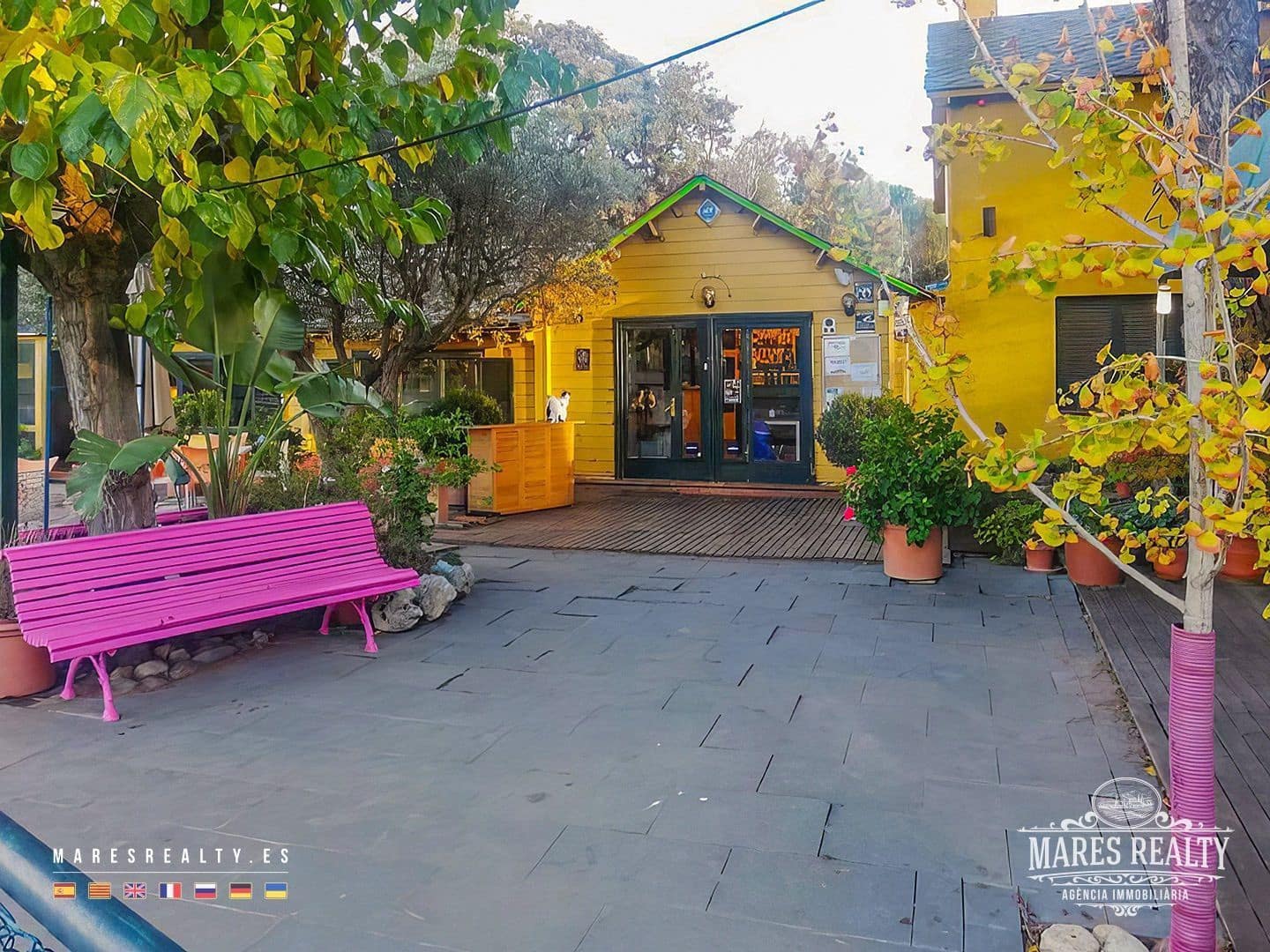 Erhverv til salg i Mataro med garage - € 850.000 (Ref: 8599223)