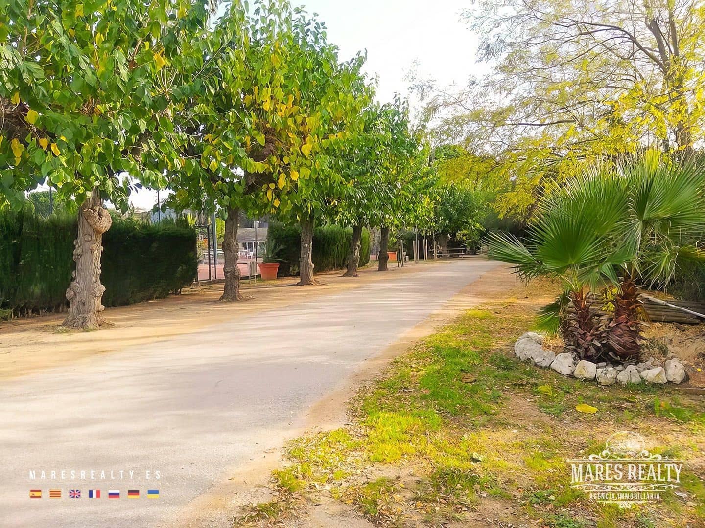 Erhverv til salg i Mataro med garage - € 850.000 (Ref: 8599223)