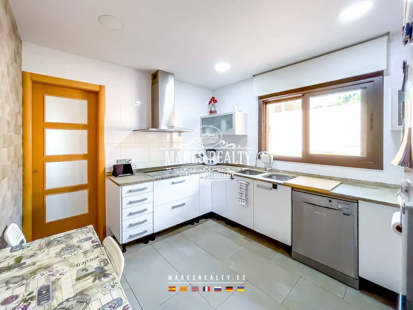 3 soveværelse Villa til salg i Lloret de Mar med swimmingpool garage - € 479.000 (Ref: 8612067)