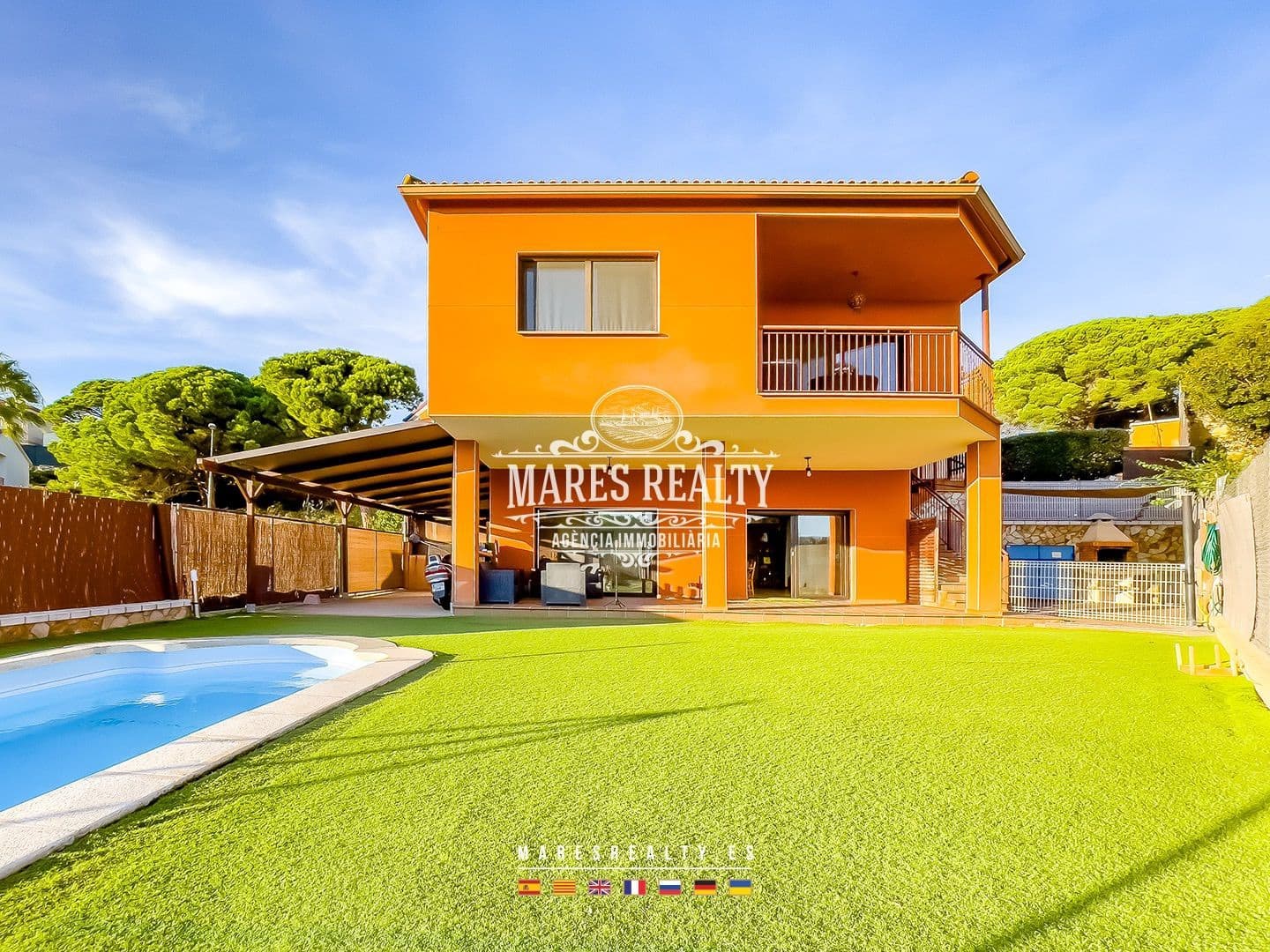 3 soveværelse Villa til salg i Lloret de Mar med swimmingpool garage - € 479.000 (Ref: 8612067)