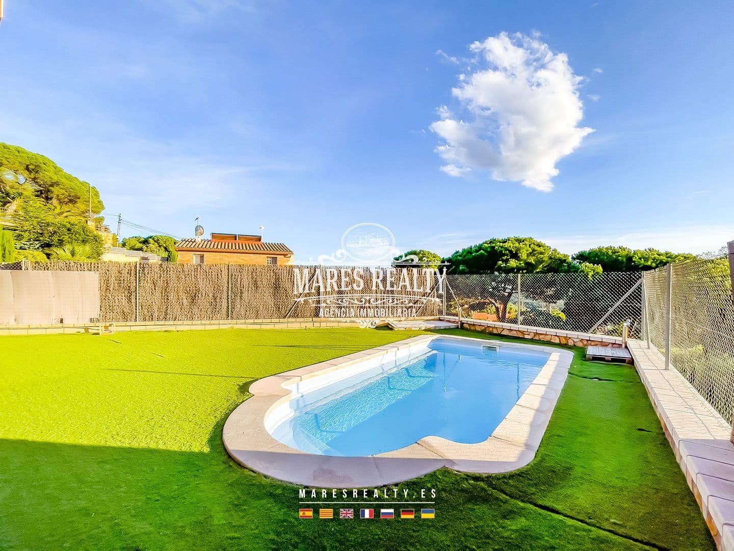 3 soveværelse Villa til salg i Lloret de Mar med swimmingpool garage - € 479.000 (Ref: 8612067)