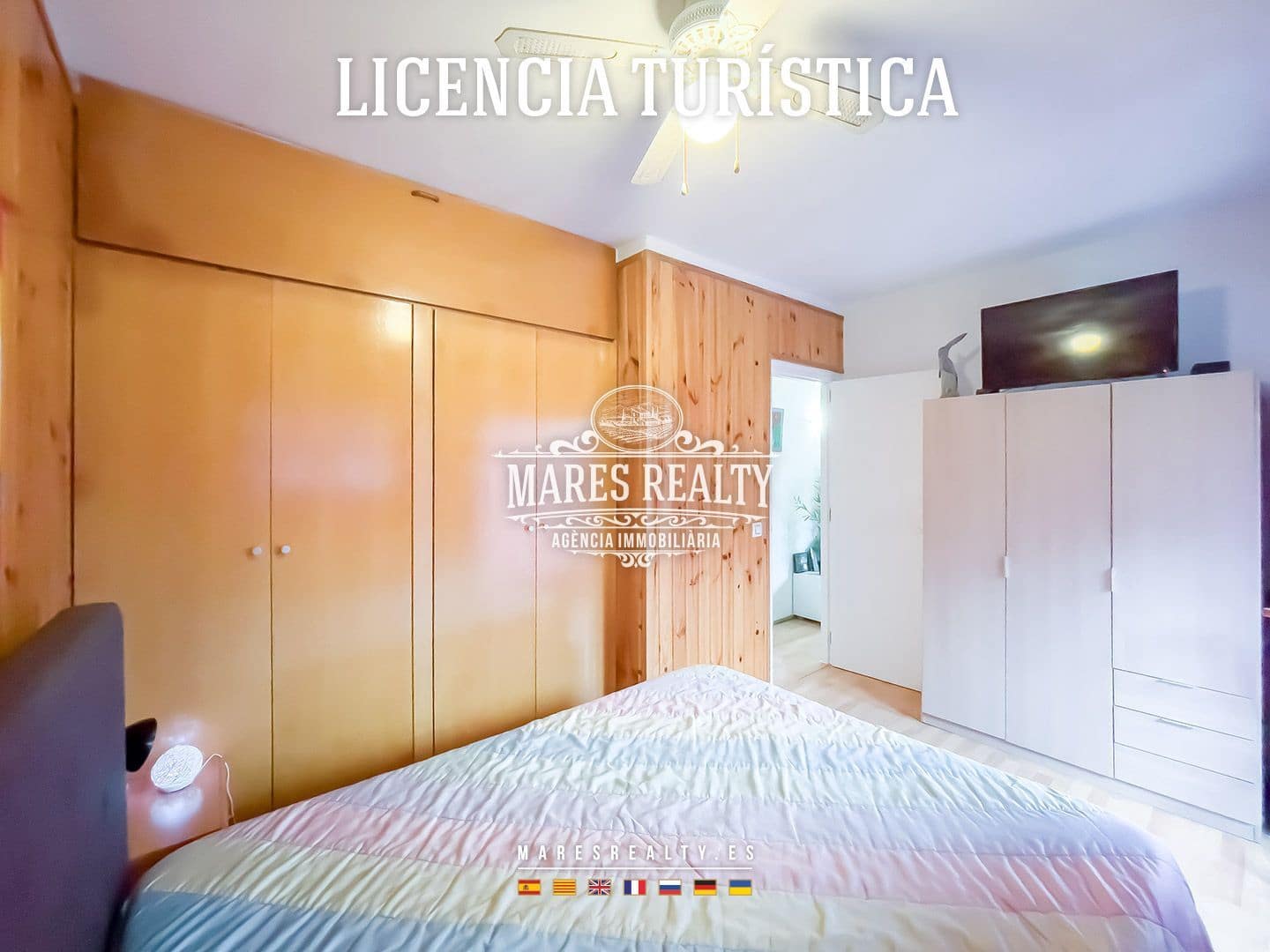 5 bedroom Villa for sale in Santa Susanna with pool garage - € 390,000 (Ref: 8638253)