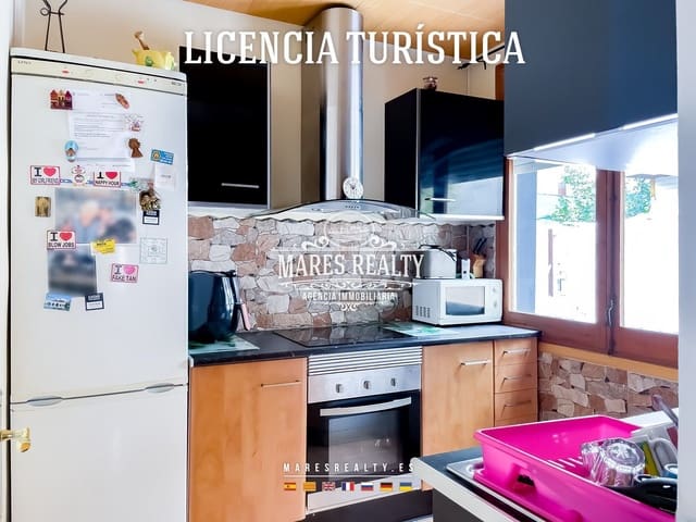 5 soveværelse Villa til salg i Santa Susanna med swimmingpool garage - € 390.000 (Ref: 8638253)