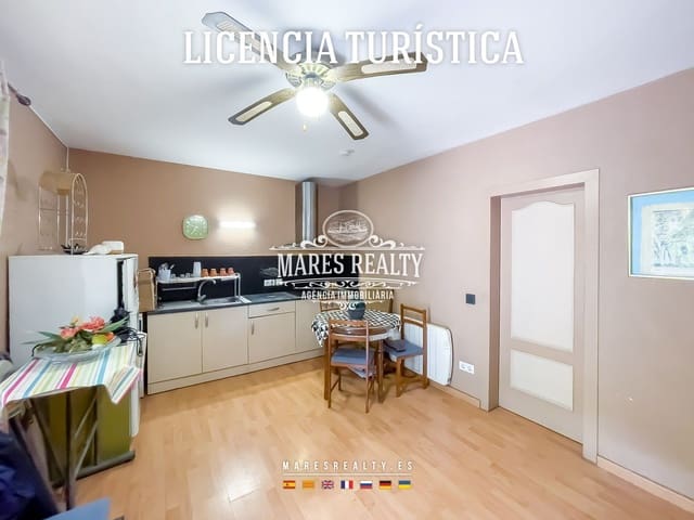 5 soveværelse Villa til salg i Santa Susanna med swimmingpool garage - € 390.000 (Ref: 8638253)