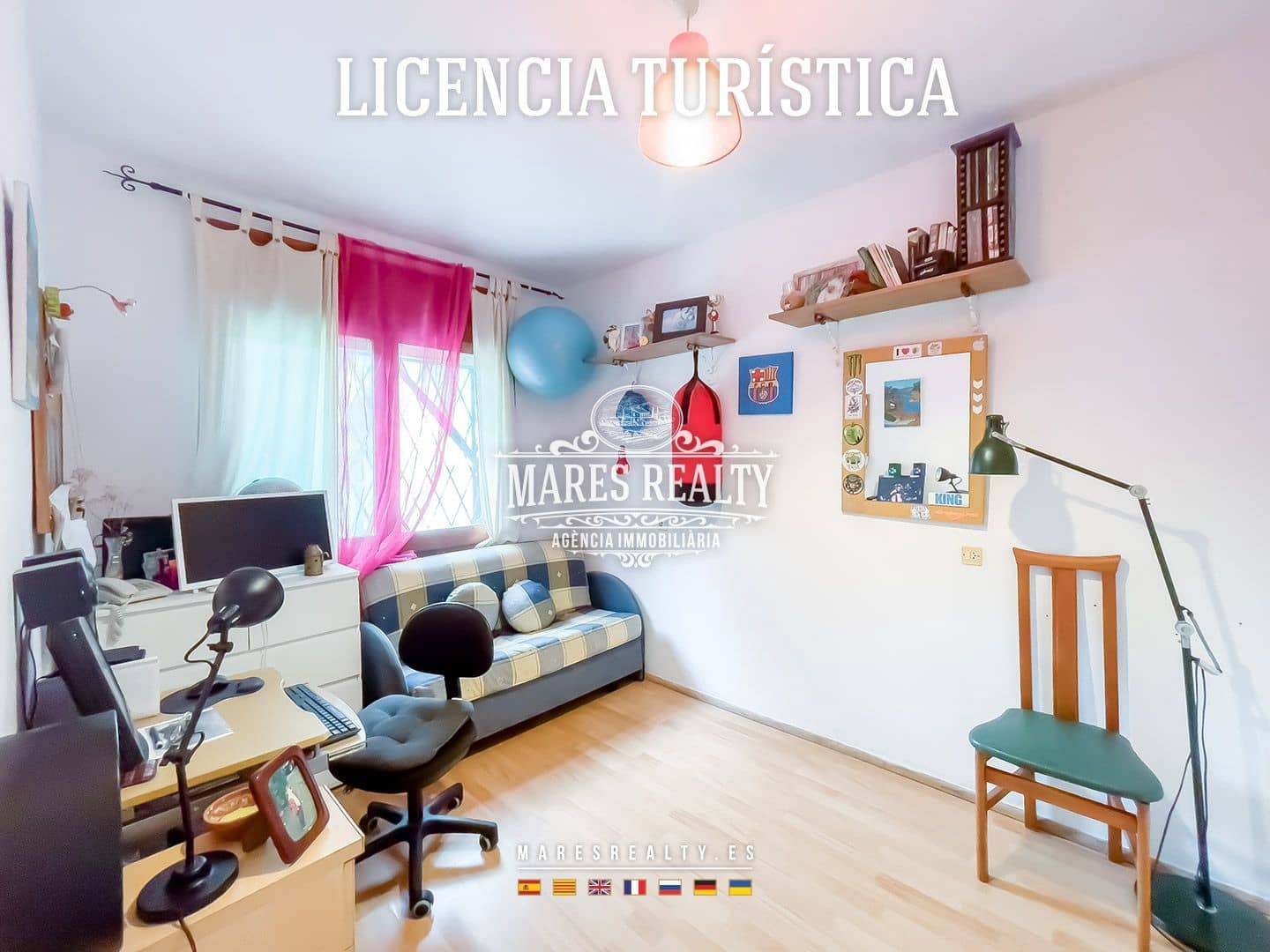 5 bedroom Villa for sale in Santa Susanna with pool garage - € 390,000 (Ref: 8638253)