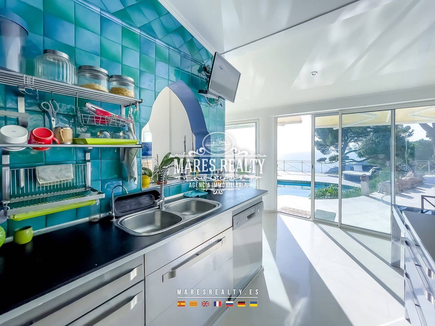 5 bedroom Villa for sale in Tossa de Mar with pool - € 1,690,000 (Ref: 8656130)