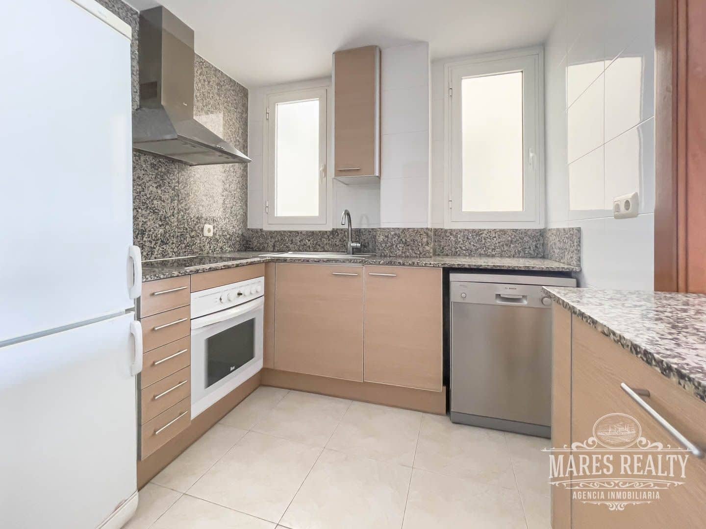 4 soveværelse Penthouse til salg i Lloret de Mar med swimmingpool garage - € 317.000 (Ref: 8701804)