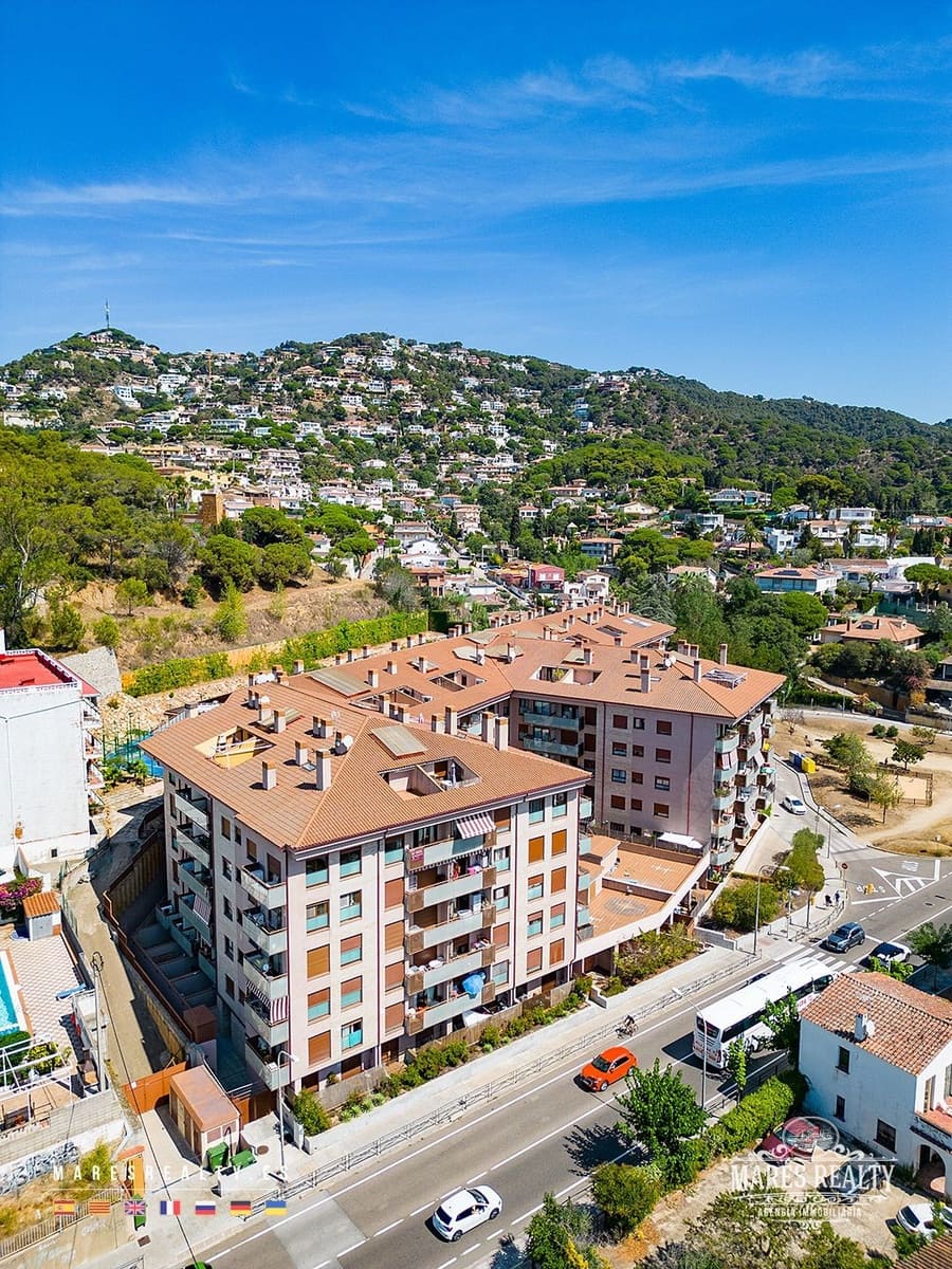 4 soveværelse Penthouse til salg i Lloret de Mar med swimmingpool garage - € 317.000 (Ref: 8701804)