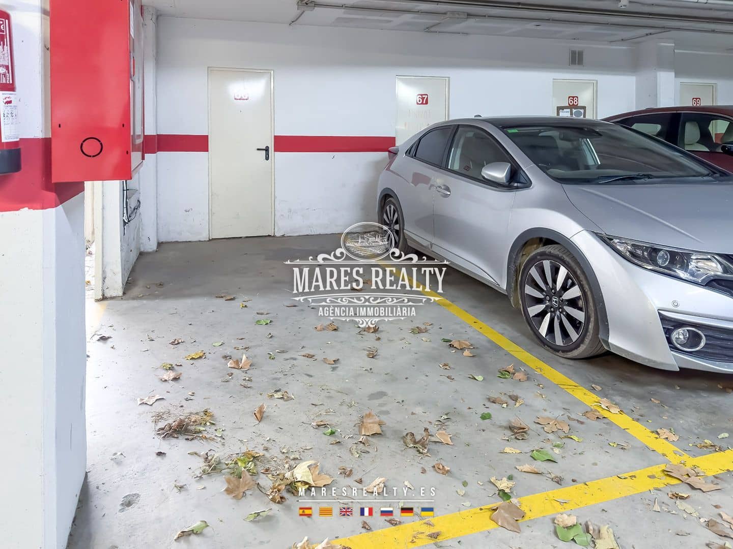 1 bedroom Flat for sale in Roses with pool garage - € 150,000 (Ref: 8715318)