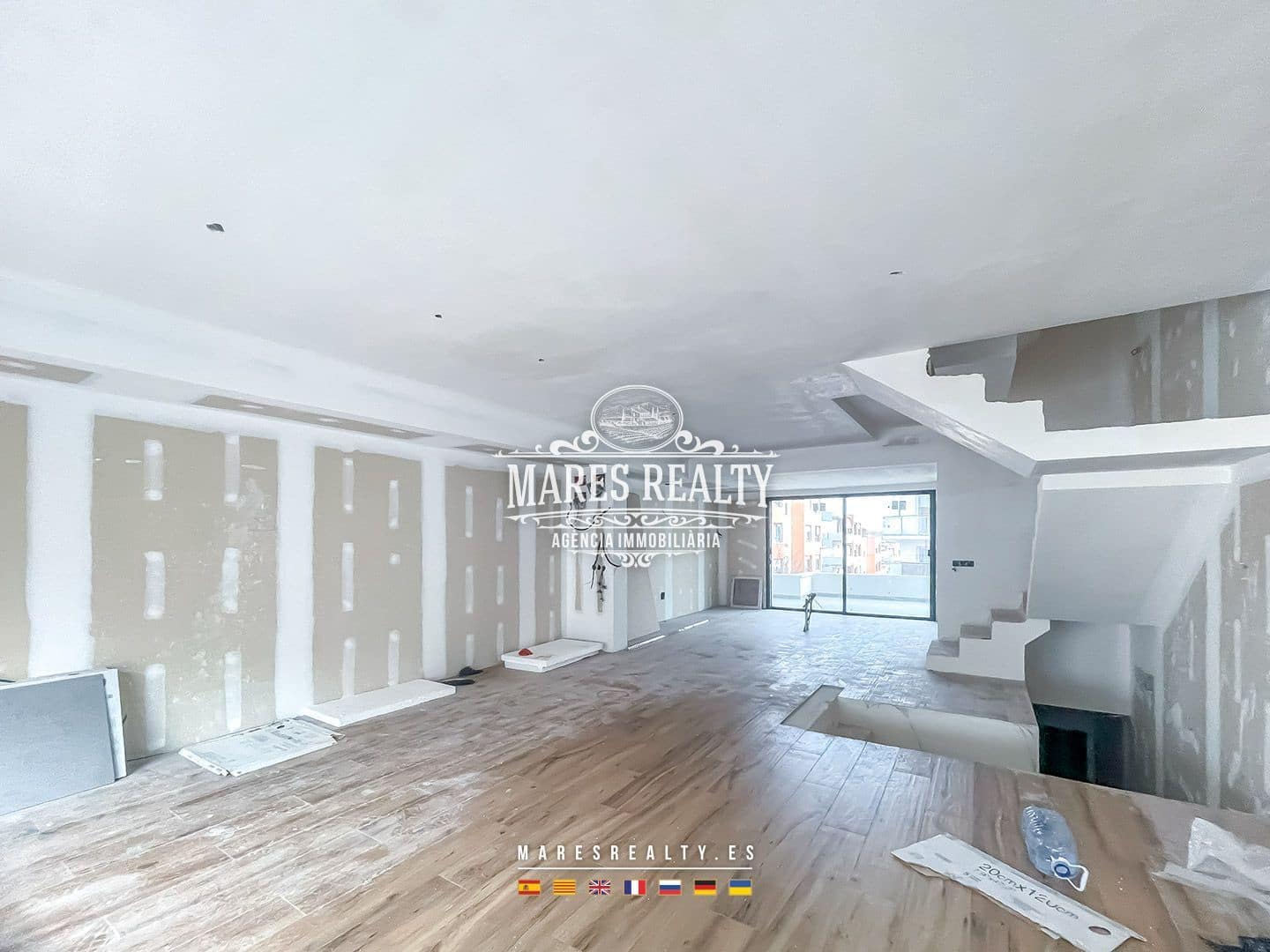 4 slaapkamer Halfvrijstaande villa te koop in Canet de Mar met zwembad garage - € 440.000 (Ref: 8757424)