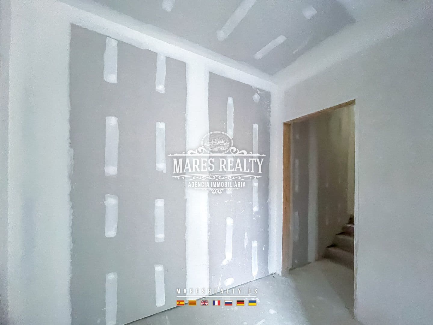 4 slaapkamer Halfvrijstaande villa te koop in Canet de Mar met zwembad garage - € 440.000 (Ref: 8757424)