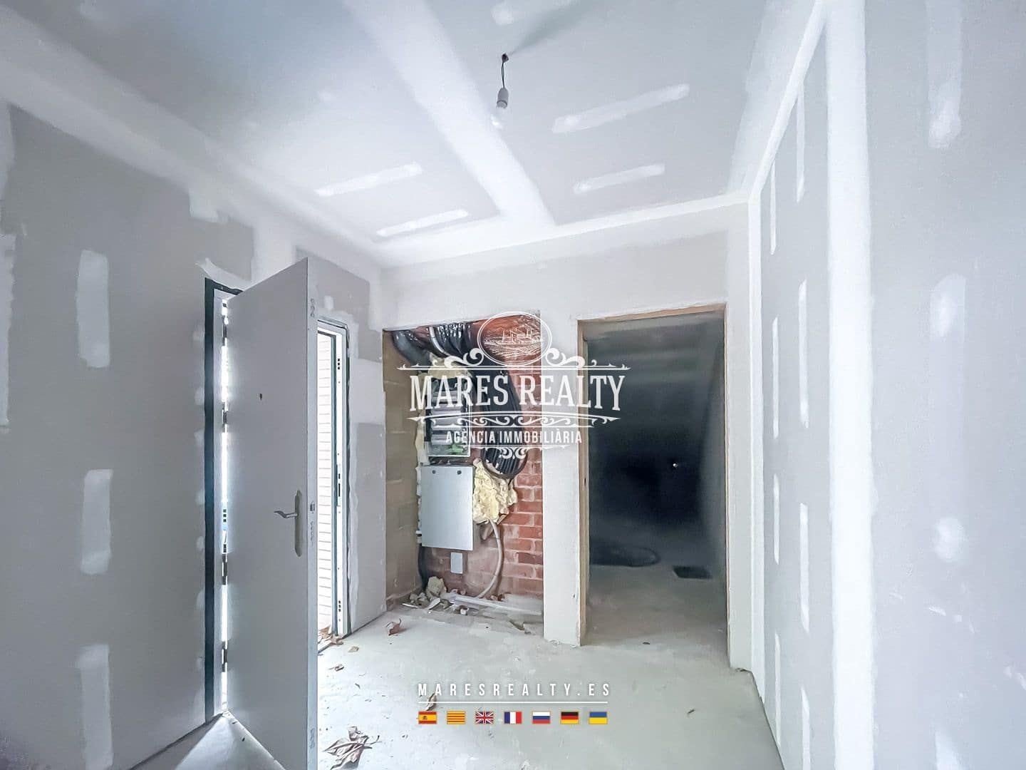 4 slaapkamer Halfvrijstaande villa te koop in Canet de Mar met zwembad garage - € 440.000 (Ref: 8757424)