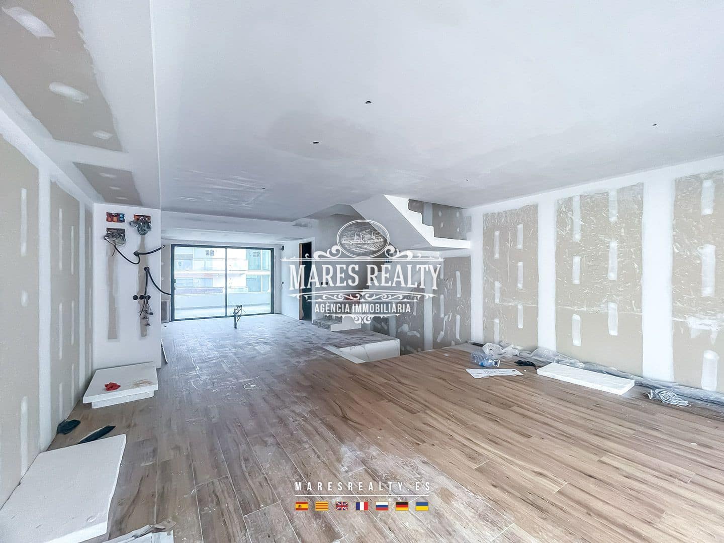 4 slaapkamer Halfvrijstaande villa te koop in Canet de Mar met zwembad garage - € 440.000 (Ref: 8757424)