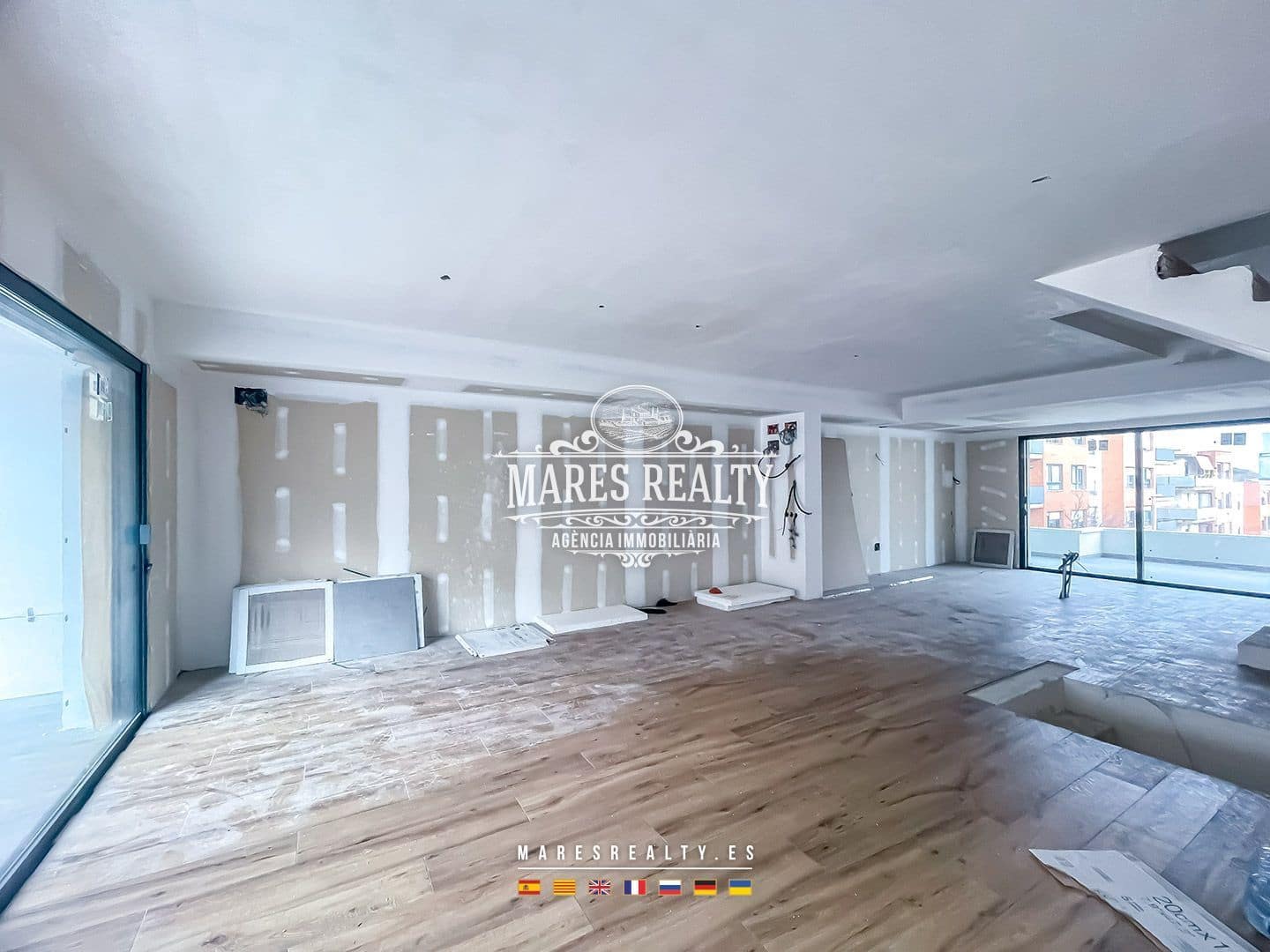 4 slaapkamer Halfvrijstaande villa te koop in Canet de Mar met zwembad garage - € 440.000 (Ref: 8757424)