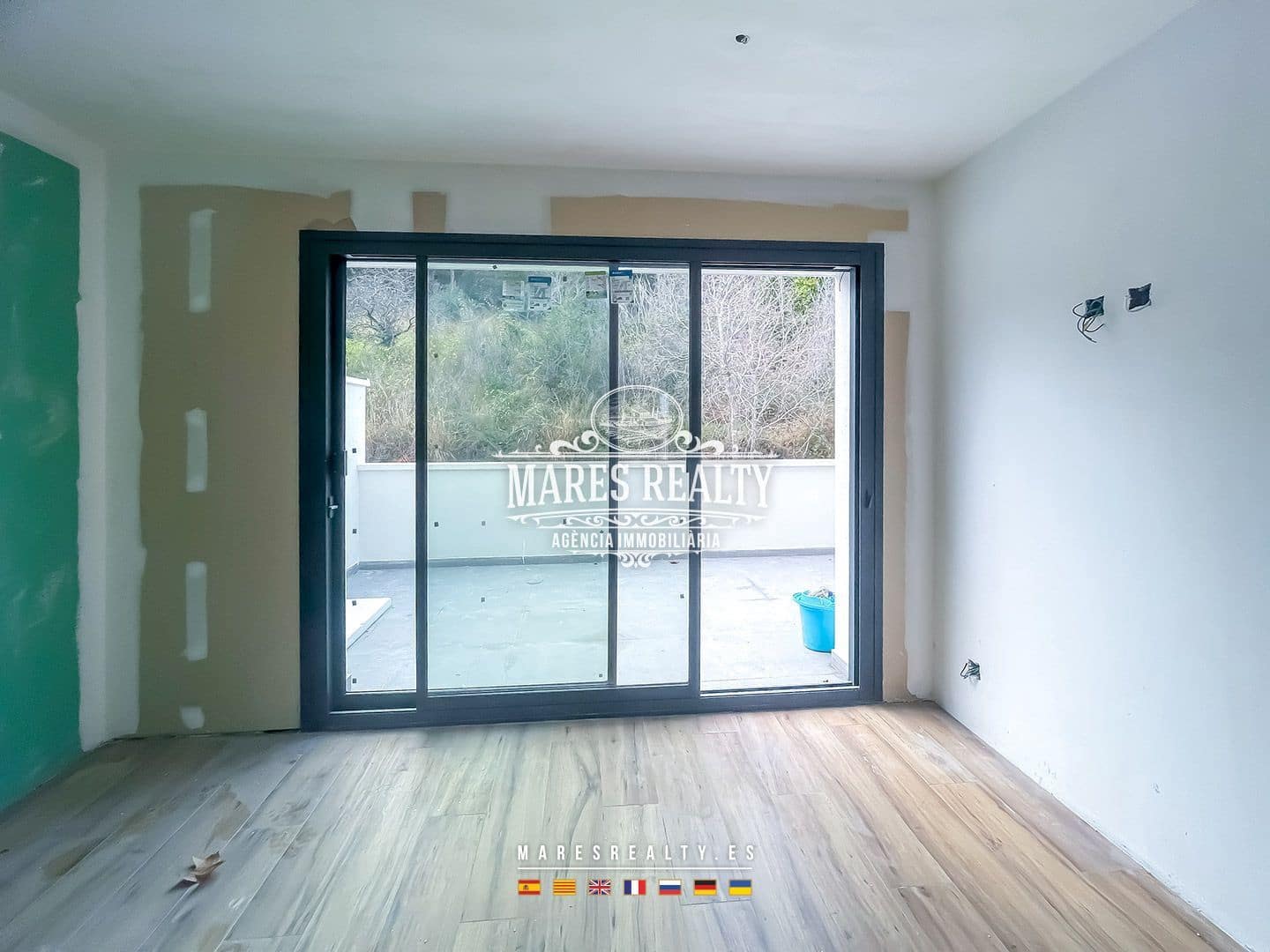 4 slaapkamer Halfvrijstaande villa te koop in Canet de Mar met zwembad garage - € 440.000 (Ref: 8757424)