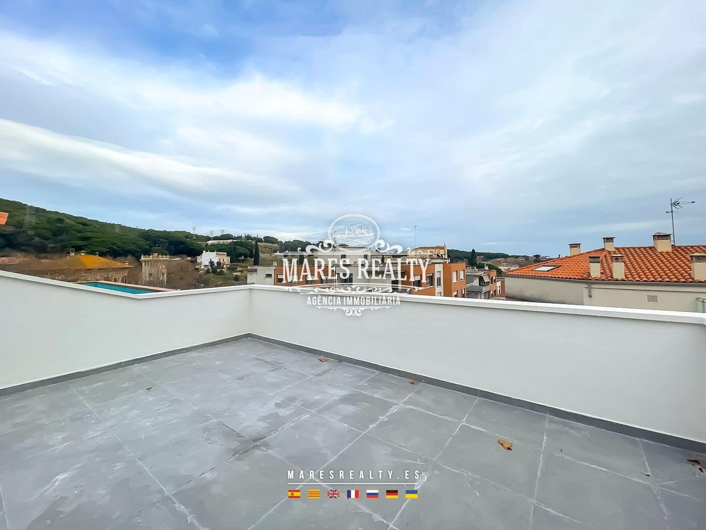 4 slaapkamer Halfvrijstaande villa te koop in Canet de Mar met zwembad garage - € 440.000 (Ref: 8757424)