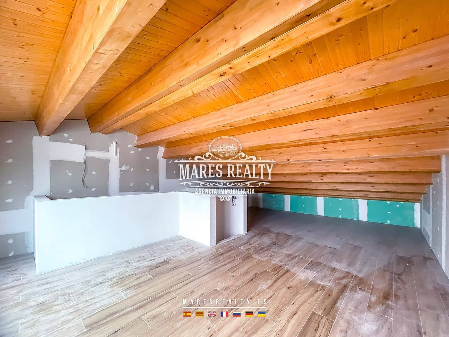 4 slaapkamer Halfvrijstaande villa te koop in Canet de Mar met zwembad garage - € 440.000 (Ref: 8757424)