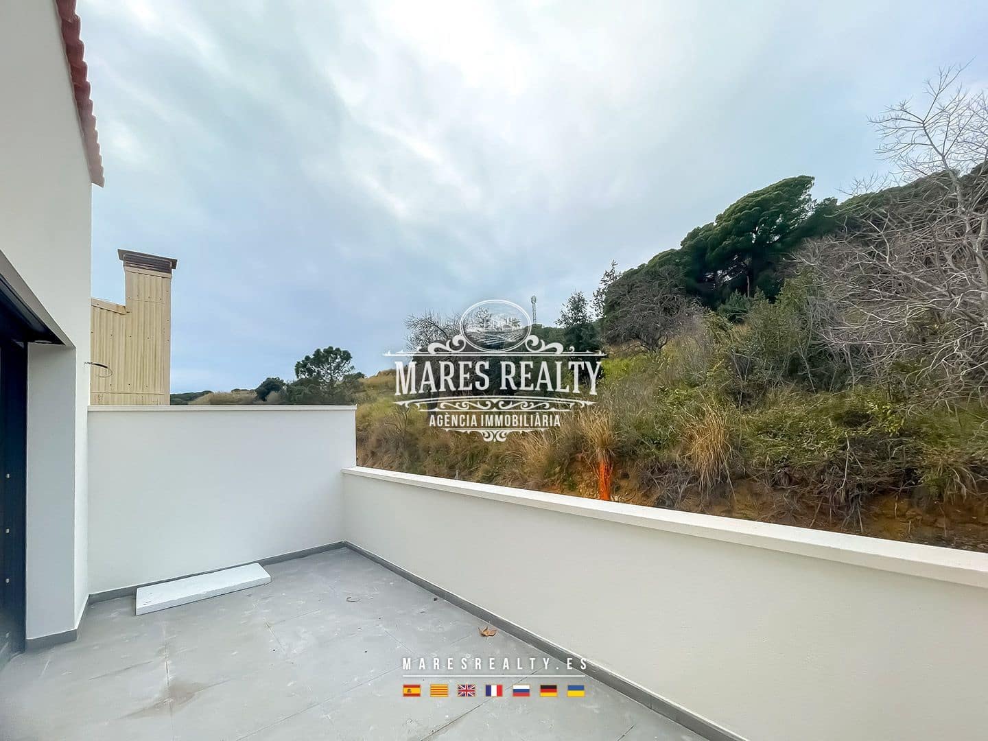4 slaapkamer Halfvrijstaande villa te koop in Canet de Mar met zwembad garage - € 440.000 (Ref: 8757424)