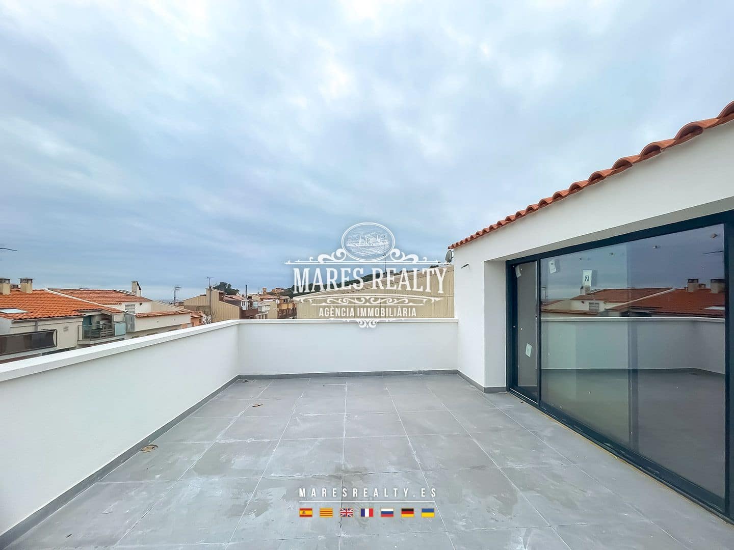 4 slaapkamer Halfvrijstaande villa te koop in Canet de Mar met zwembad garage - € 440.000 (Ref: 8757424)