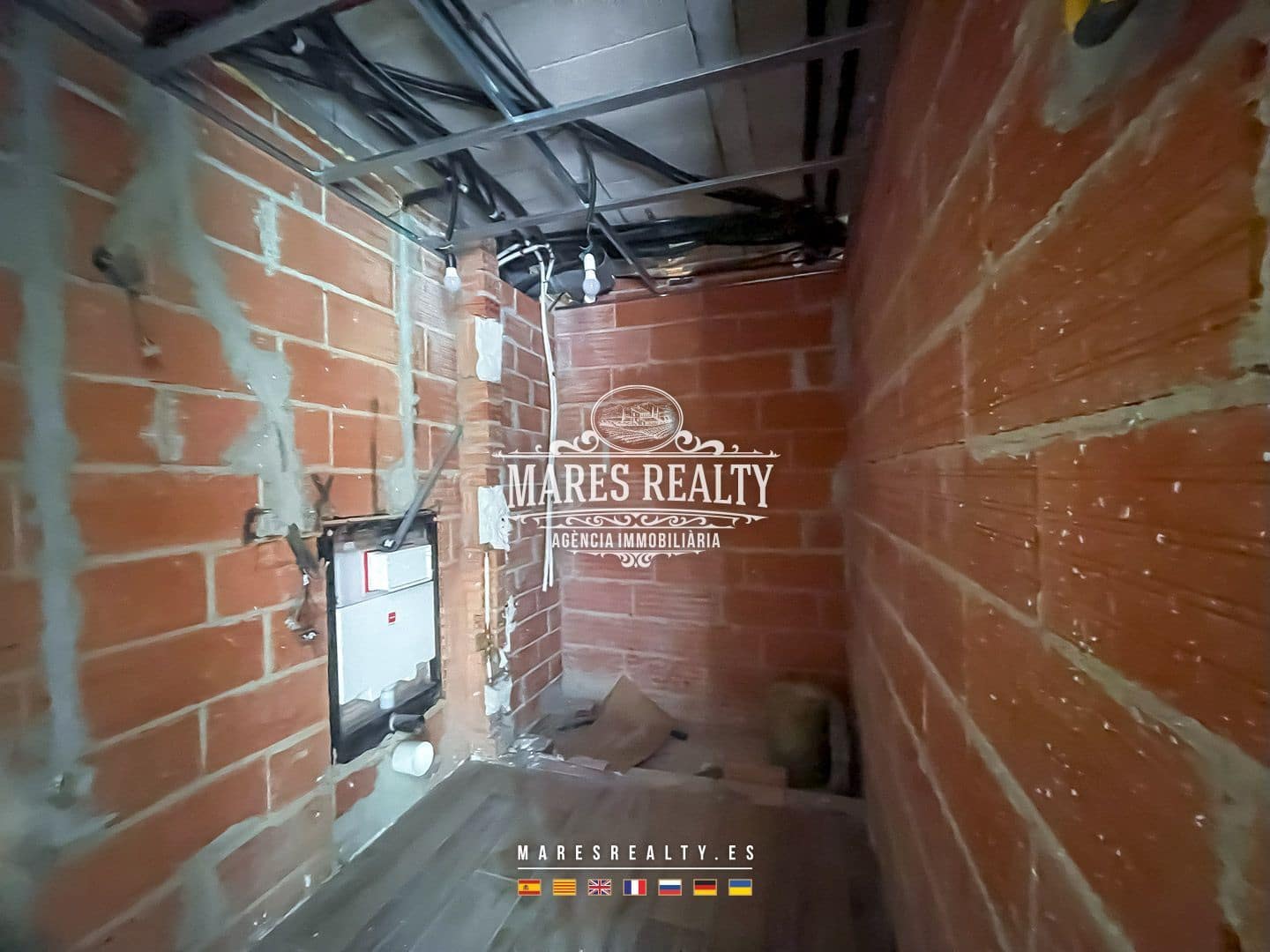 4 slaapkamer Halfvrijstaande villa te koop in Canet de Mar met zwembad garage - € 440.000 (Ref: 8757424)