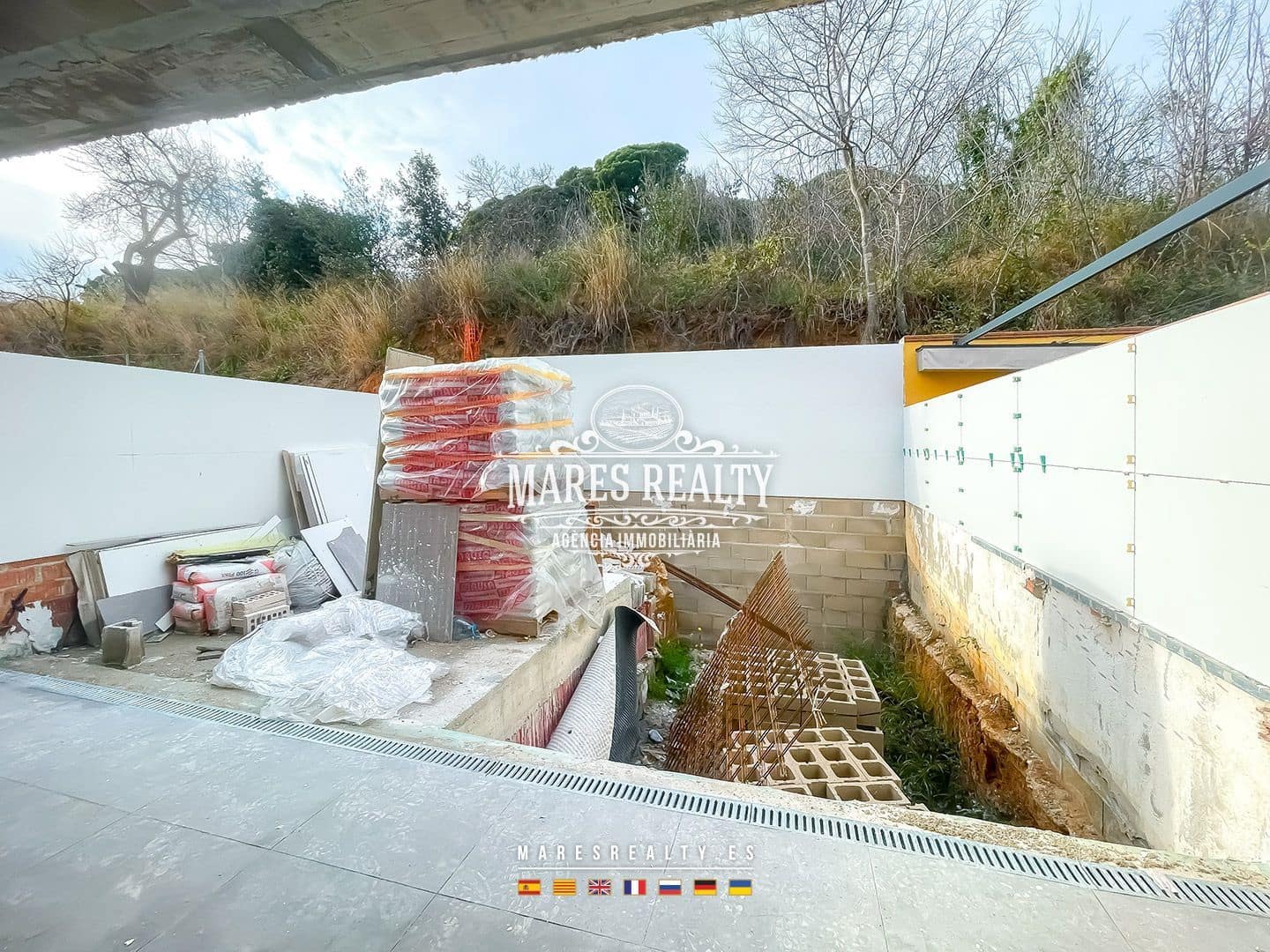 4 slaapkamer Halfvrijstaande villa te koop in Canet de Mar met zwembad garage - € 440.000 (Ref: 8757424)