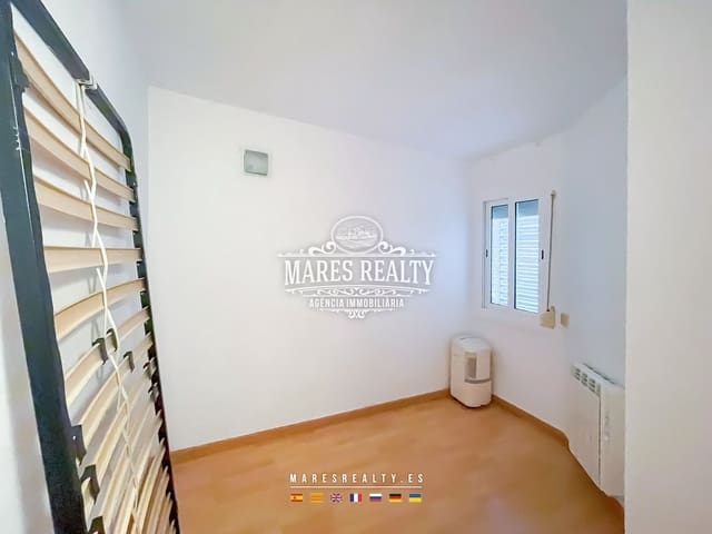 2 bedroom Apartment for sale in Malgrat de Mar with pool - € 165,000 (Ref: 8759573)